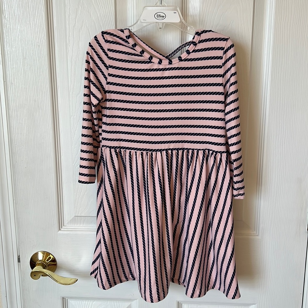 Emma & Elsa girls pink and navy blue dress size 6